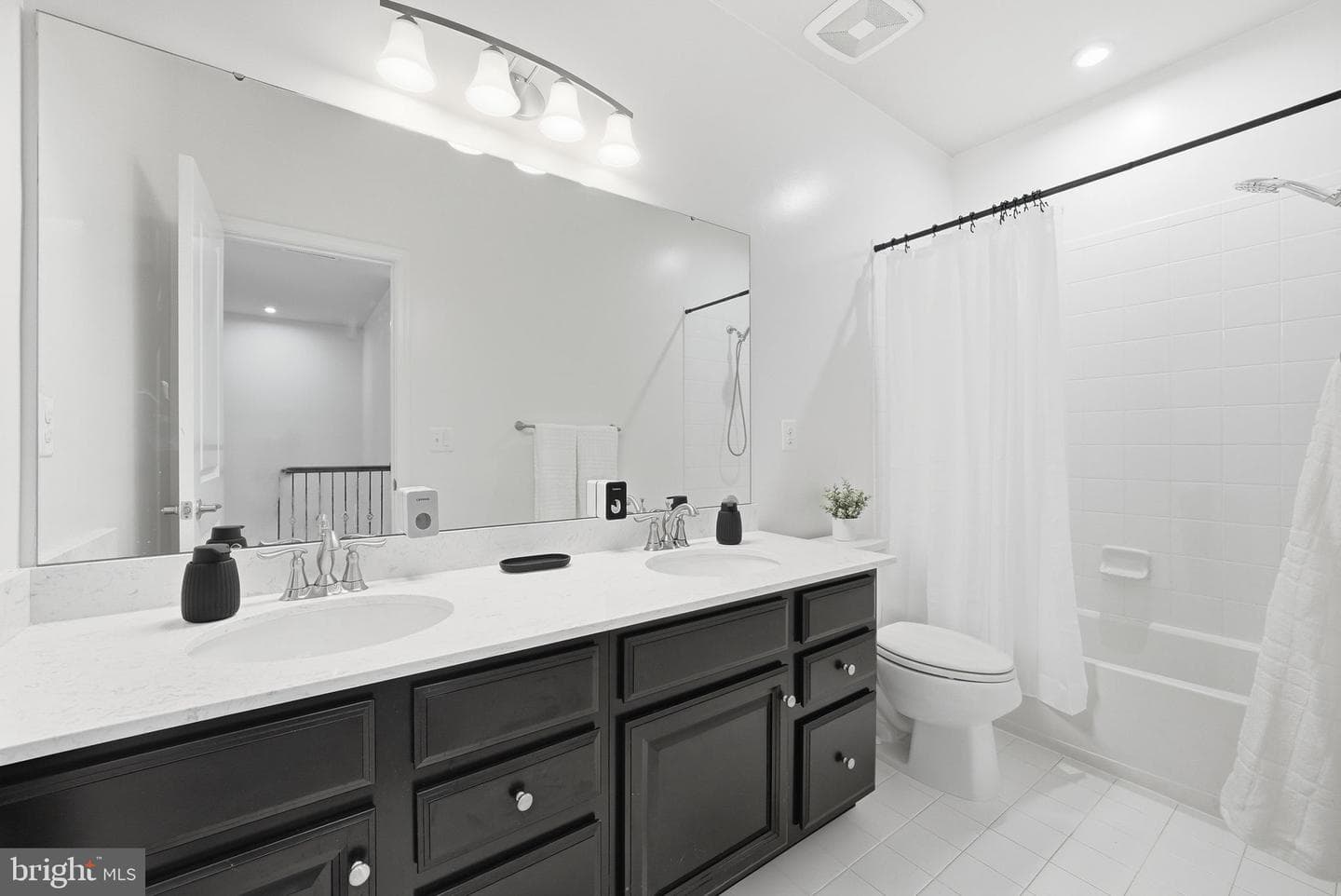 8966 Bridle Ridge Lane photo 27