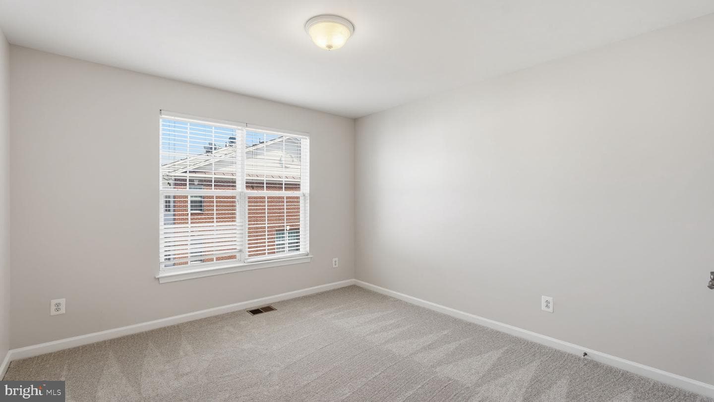 15360 Kensington Park Drive photo 24