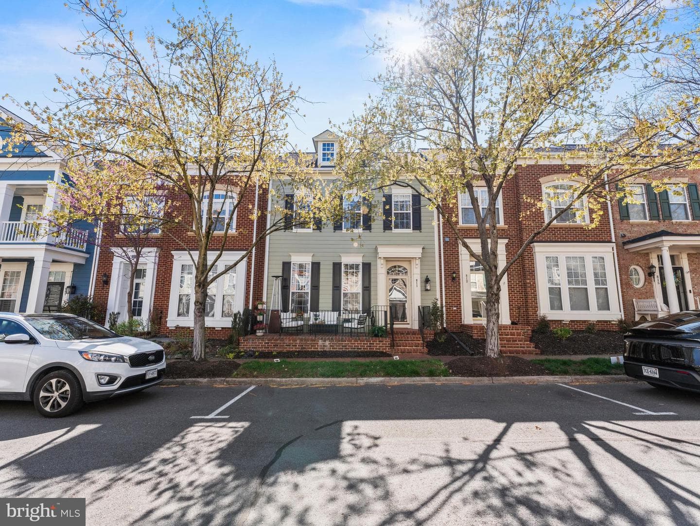 811 Monument Avenue photo 32