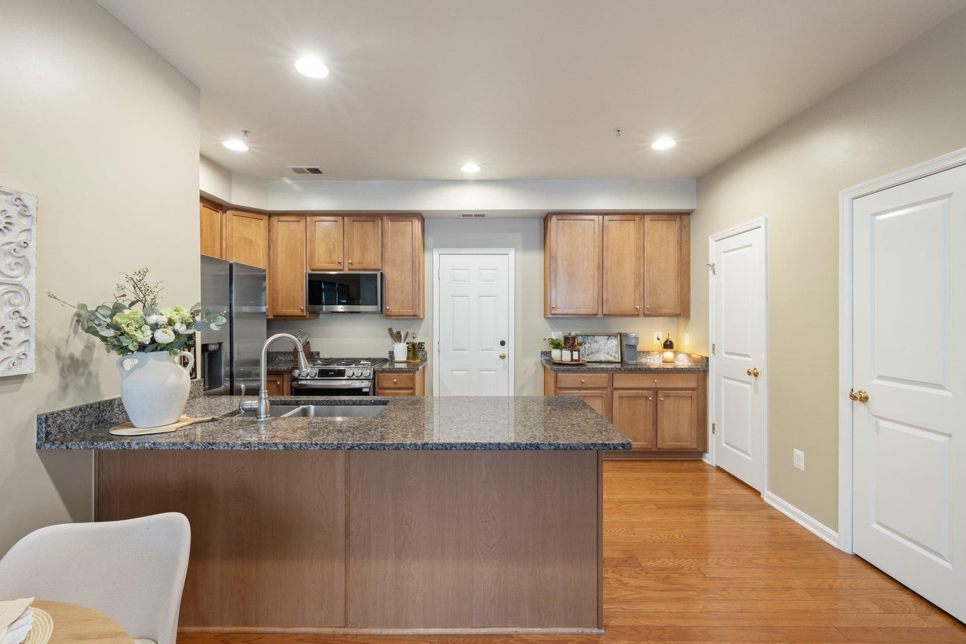 8013 Crescent Park Drive photo 8
