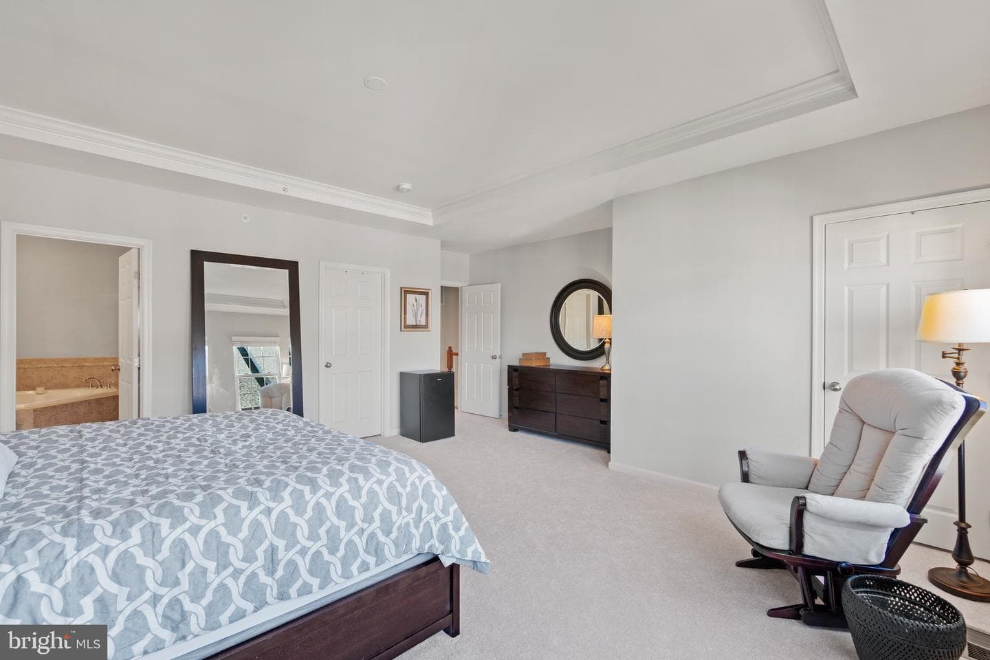 2511 Eastbourne Drive photo 13