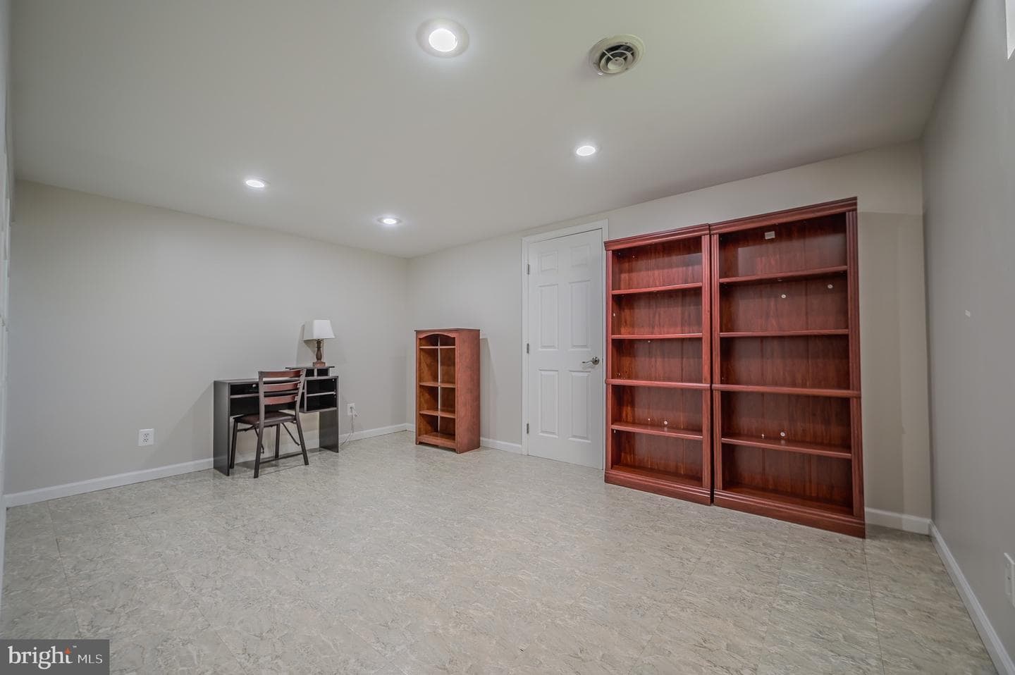 14719 Stratford Drive photo 24