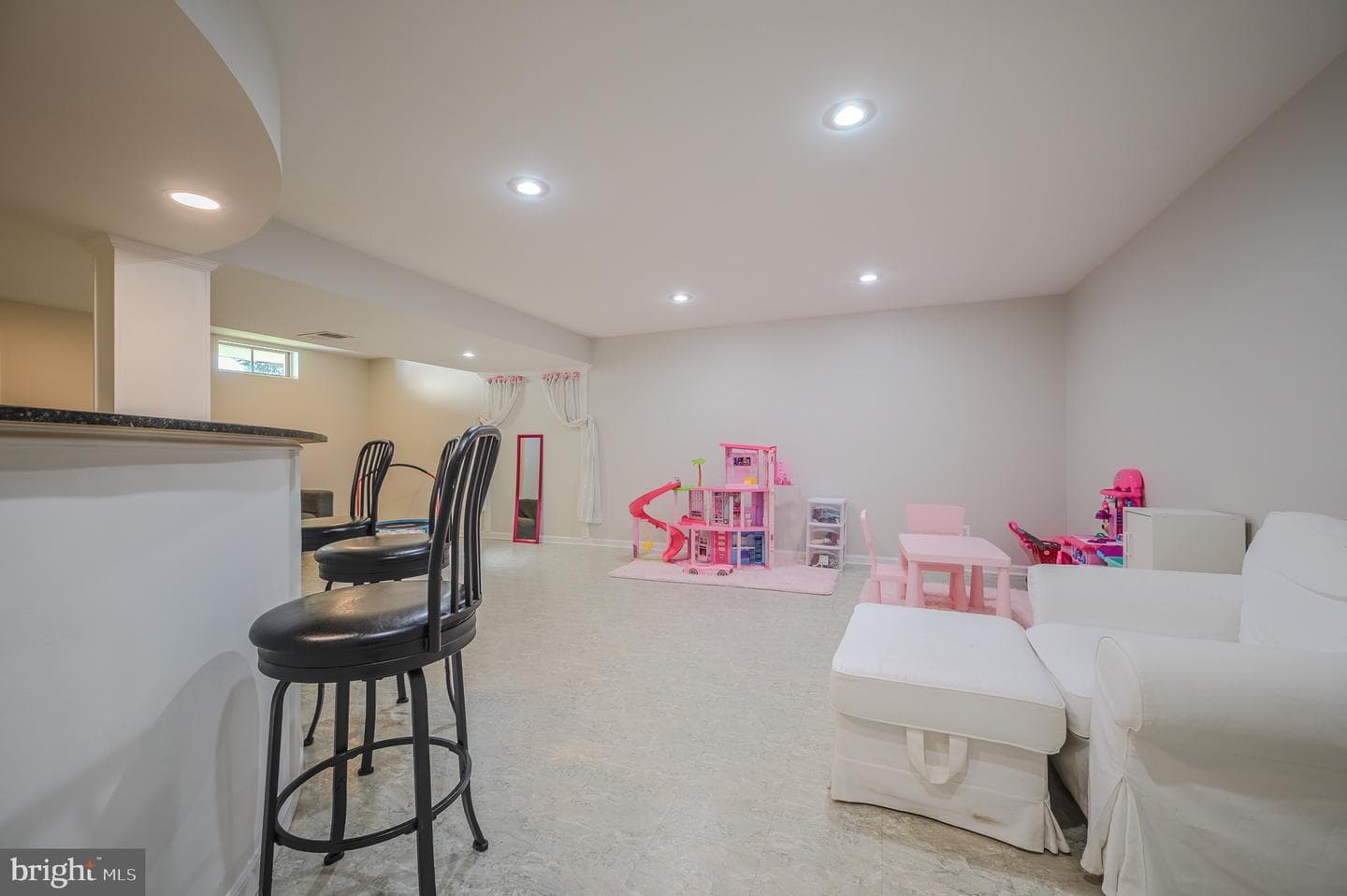 14719 Stratford Drive photo 25