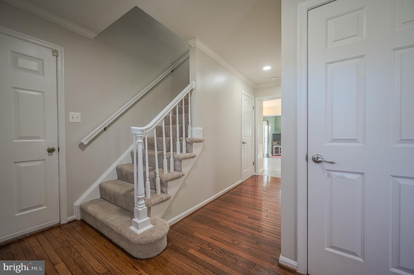 14719 Stratford Drive photo 3