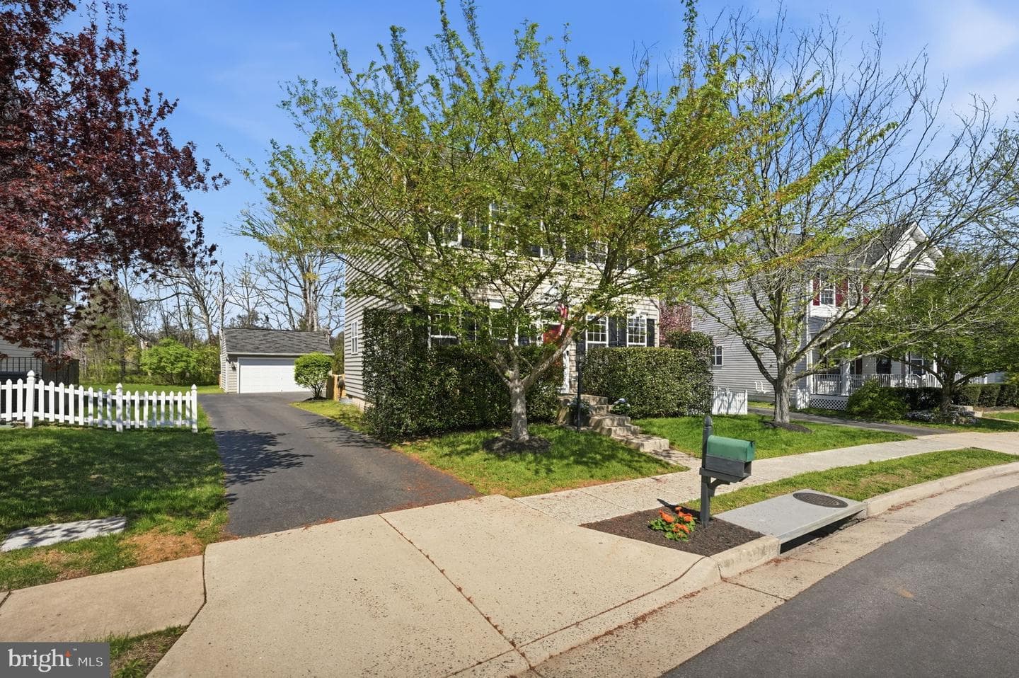 13224 Daldownie Court photo 2