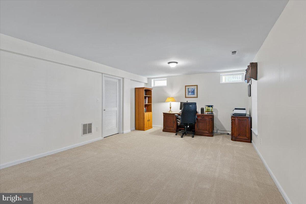 8140 Tillinghast Lane photo 41