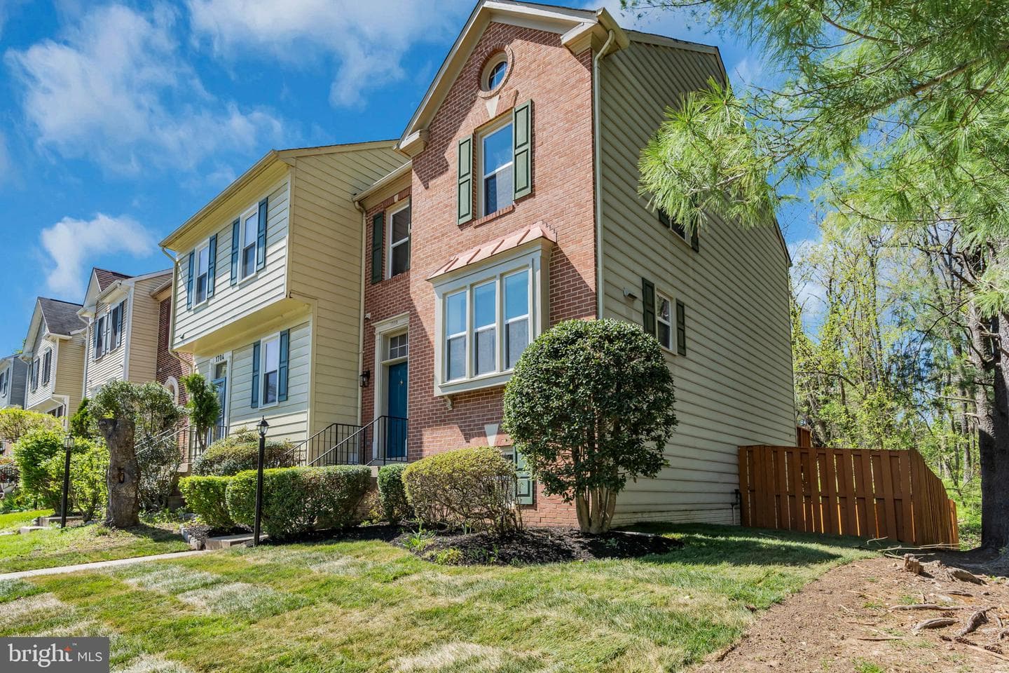 1700 Wigglesworth Way photo 4