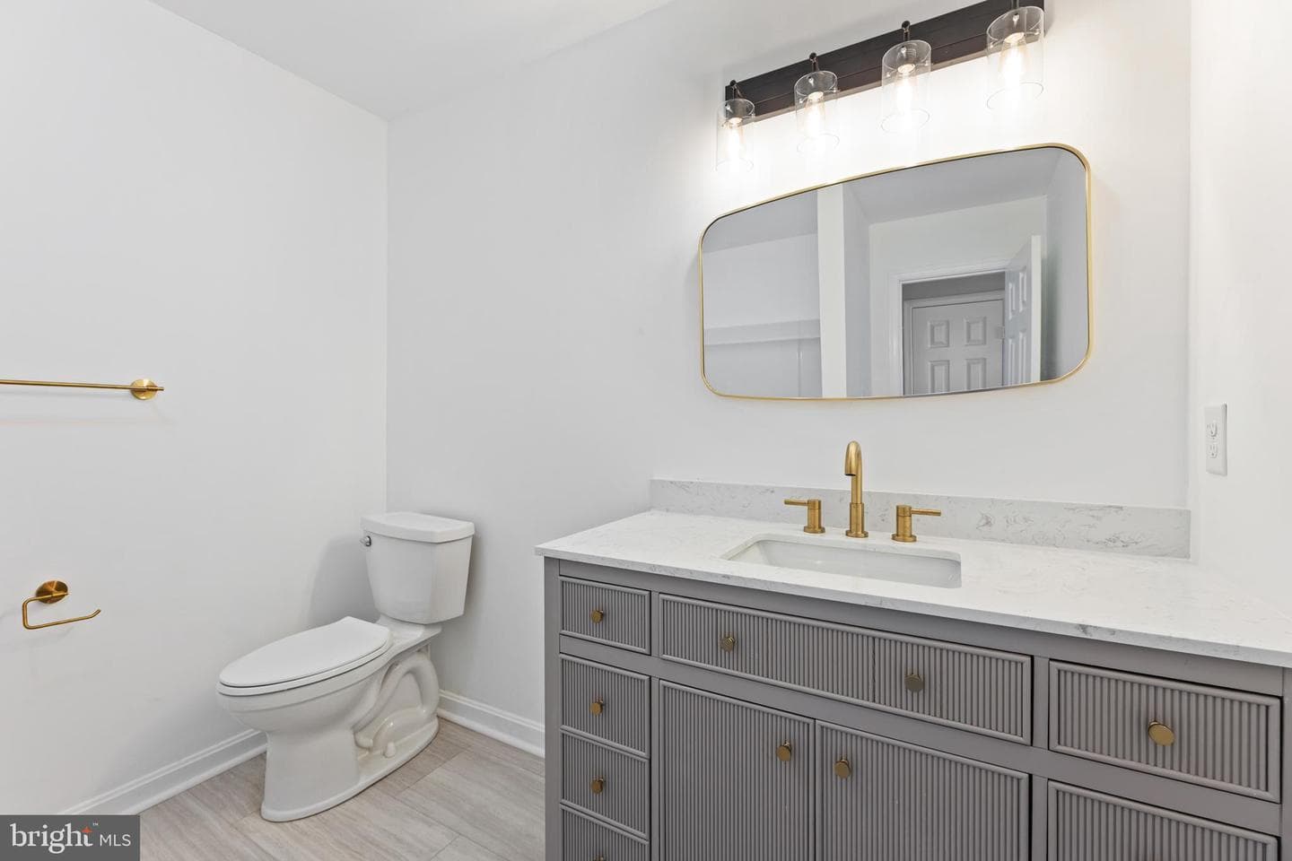 5121 Spring Branch Boulevard photo 18