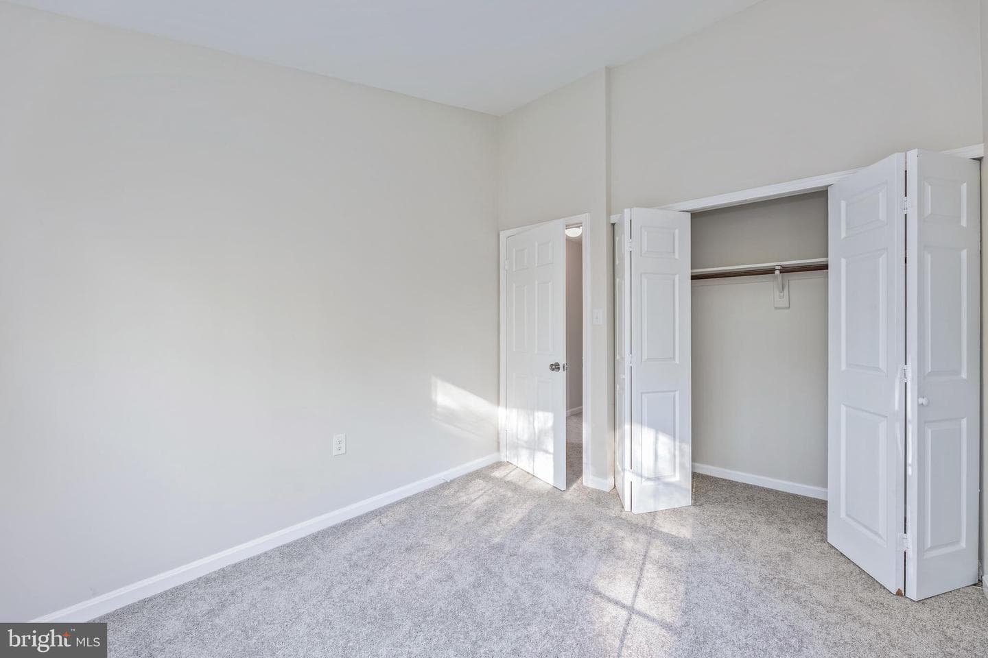 5121 Spring Branch Boulevard photo 21