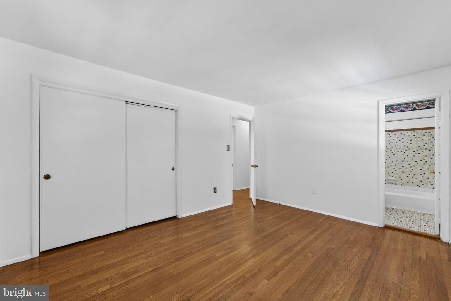 9812 Lomond Drive photo 28