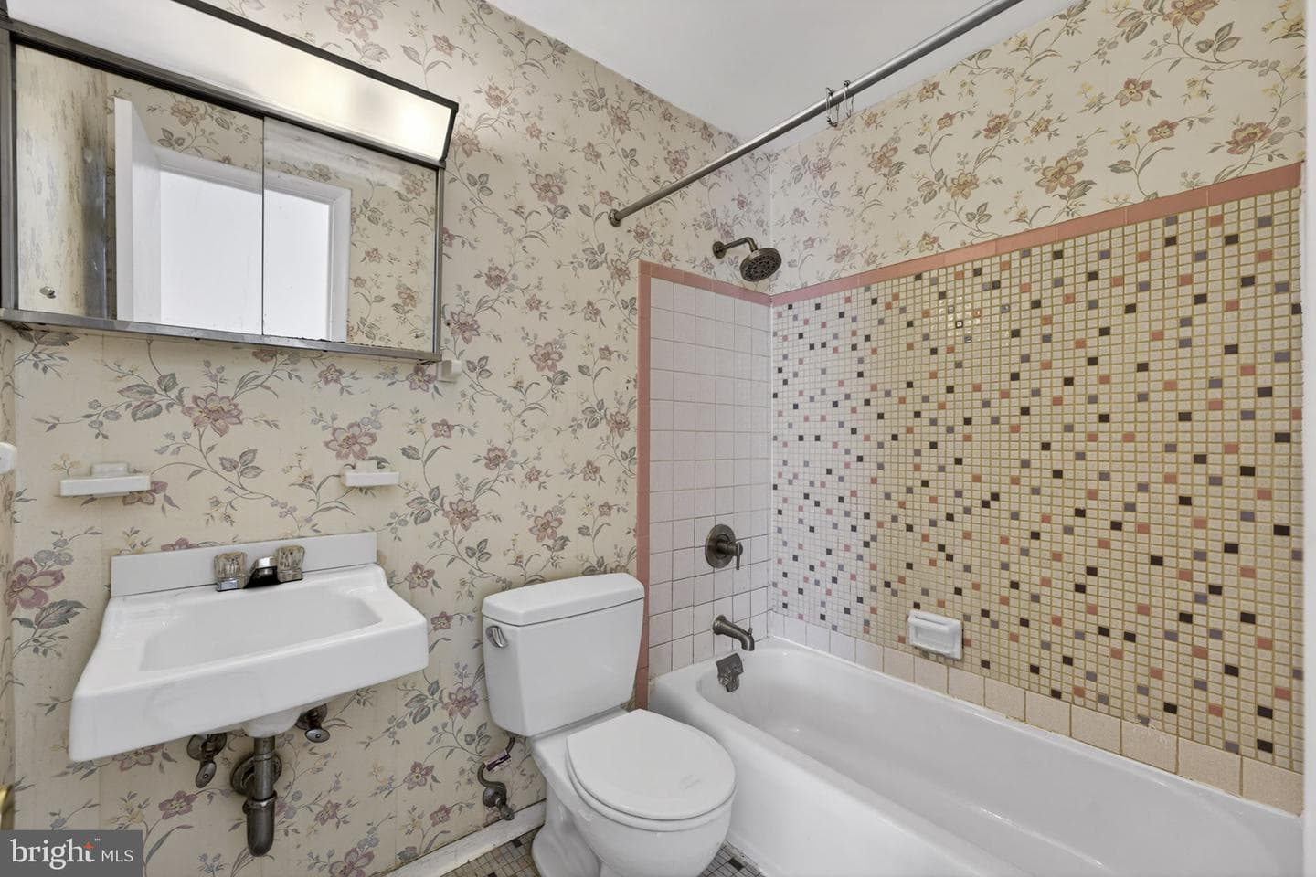 9812 Lomond Drive photo 33