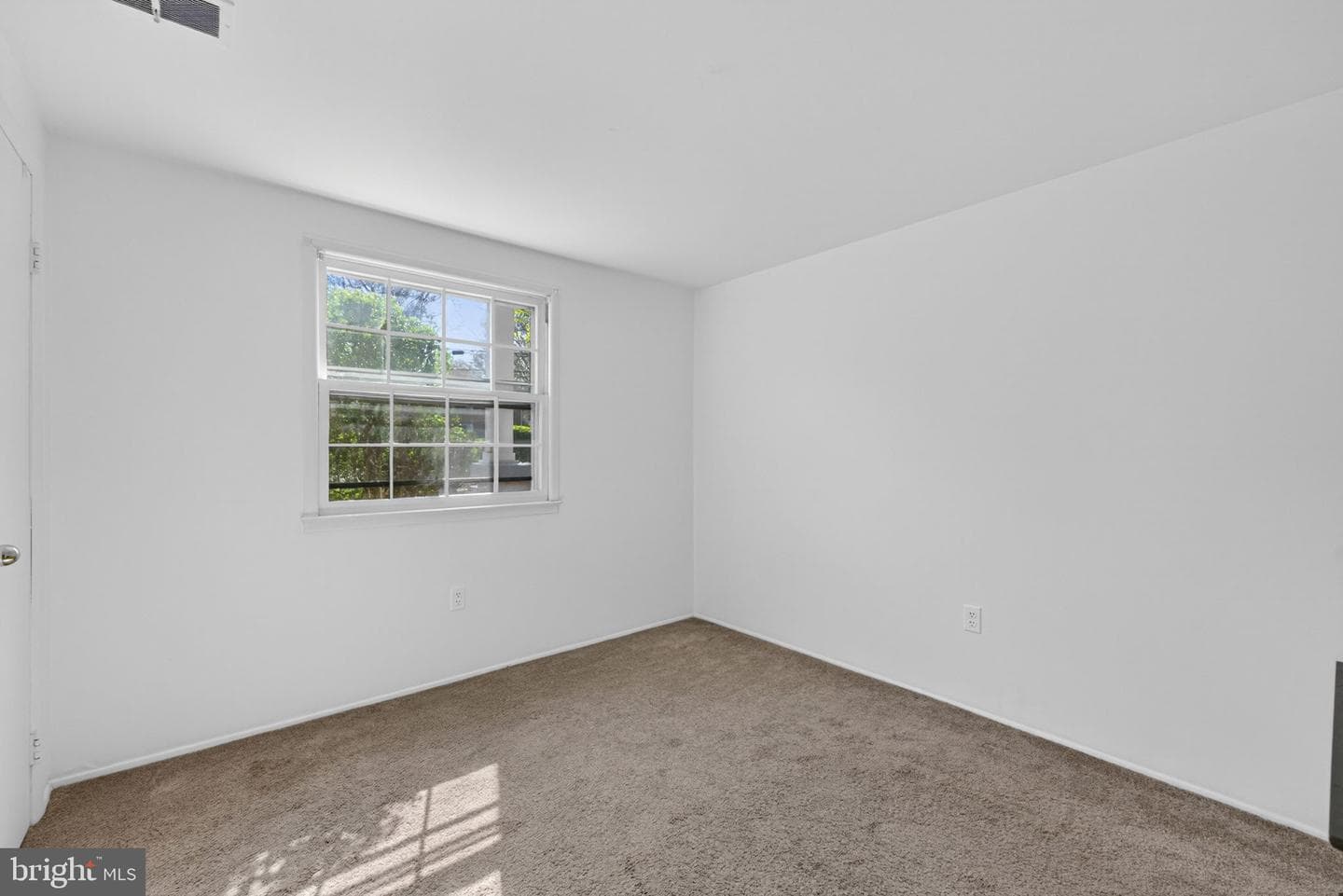 9812 Lomond Drive photo 40