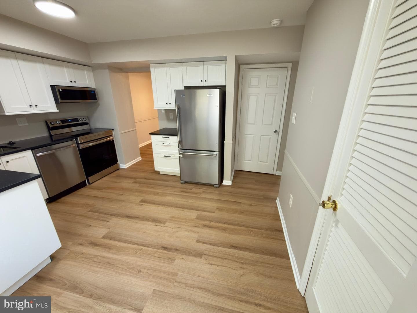 2769 Bixby Road photo 9