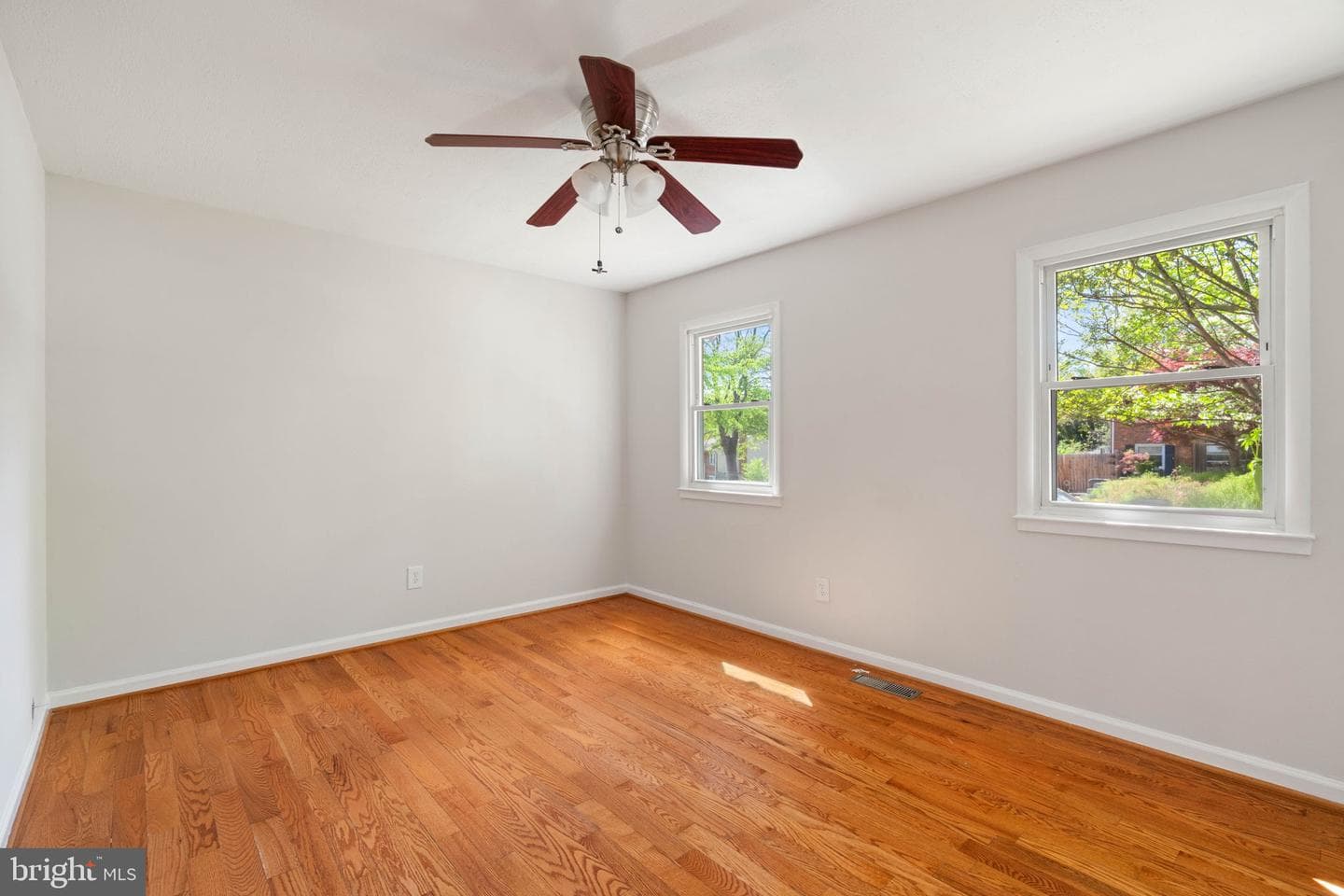13911 Lynhurst Drive photo 11