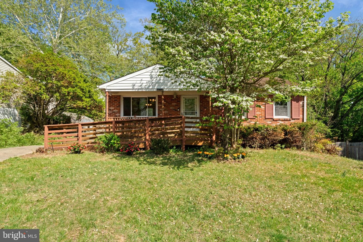 13911 Lynhurst Drive photo 2
