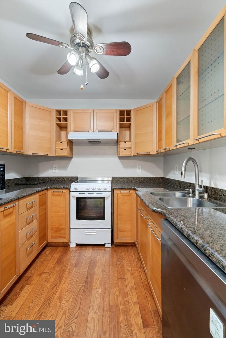13911 Lynhurst Drive photo 9