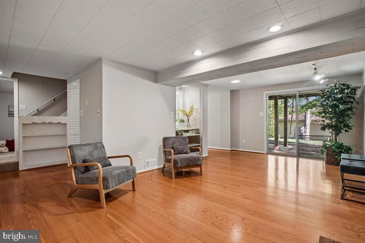 12011 Governors Court photo 22