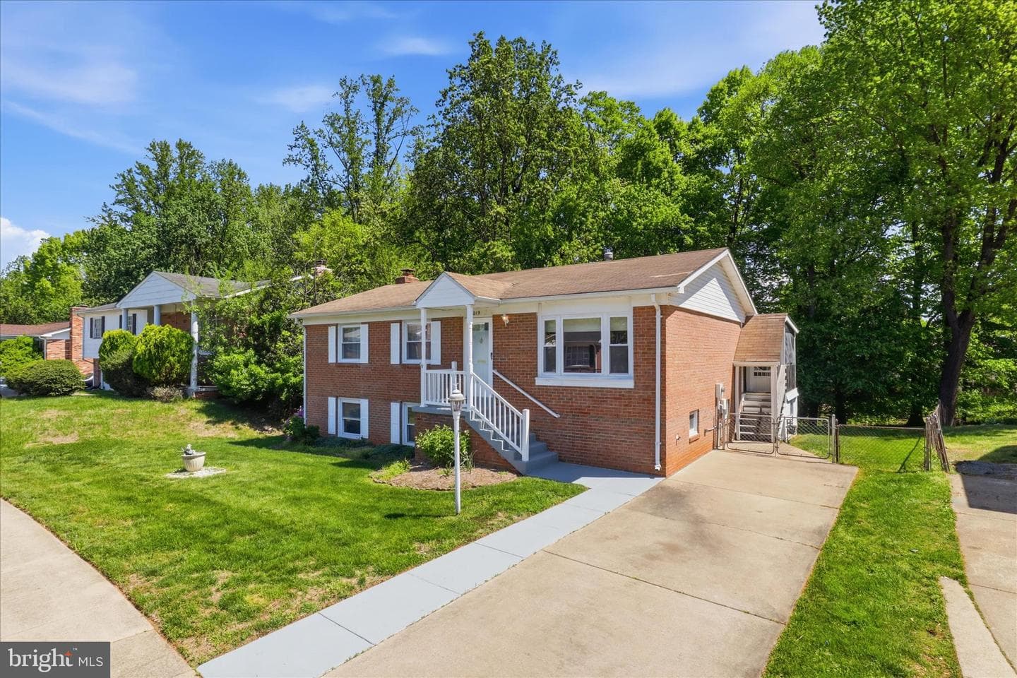 4219 Evergreen Drive photo 3