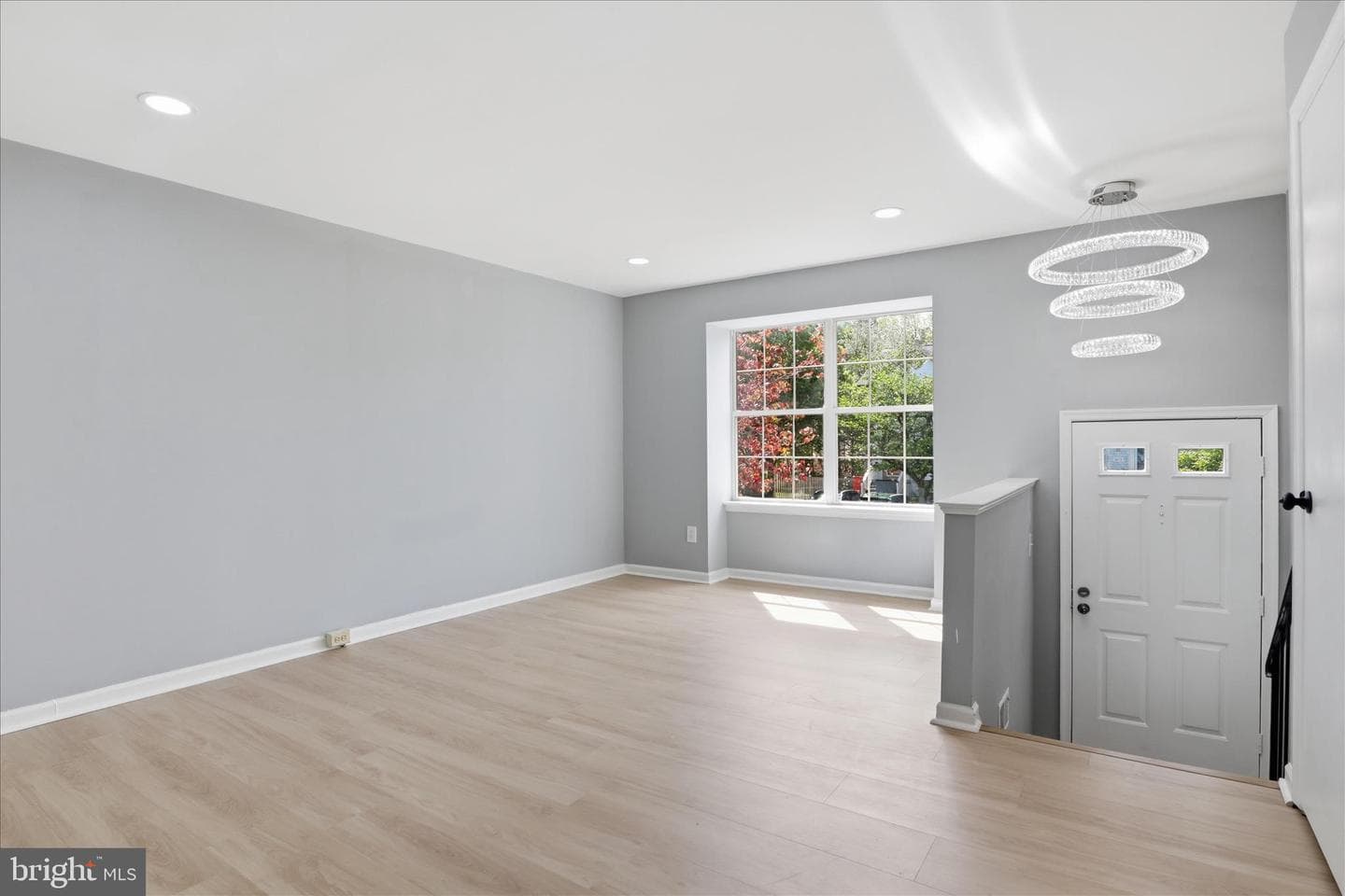 3072 Antrim Circle photo 4