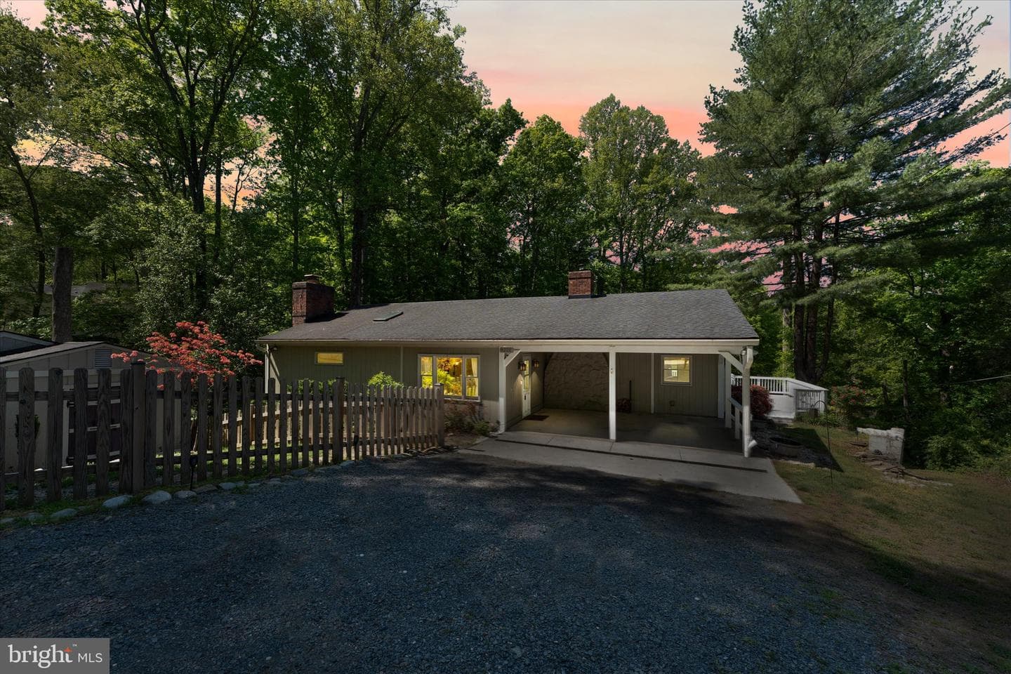8221 Hickory Hill Drive photo 6