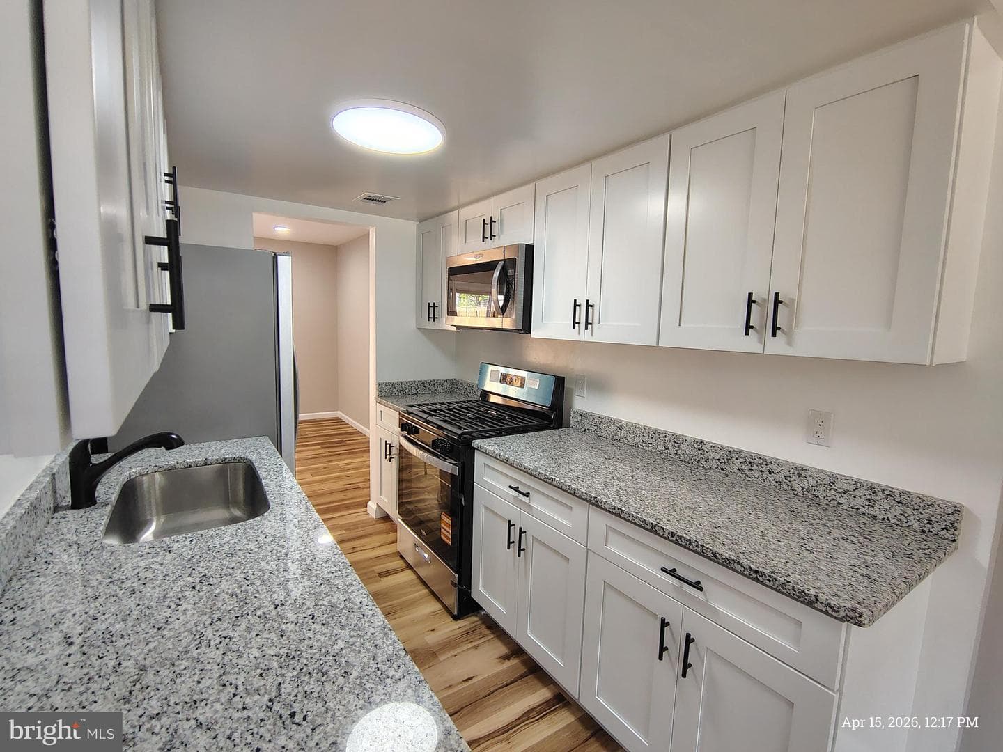 14627 Bakersfield Street photo 10