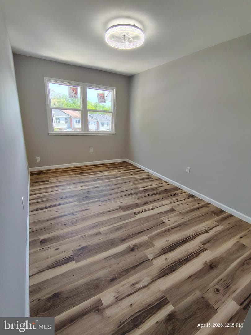 14627 Bakersfield Street photo 29