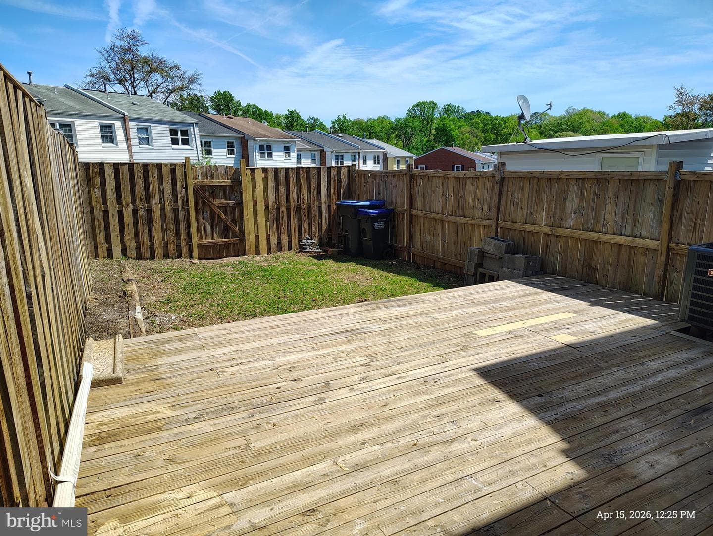 14627 Bakersfield Street photo 34
