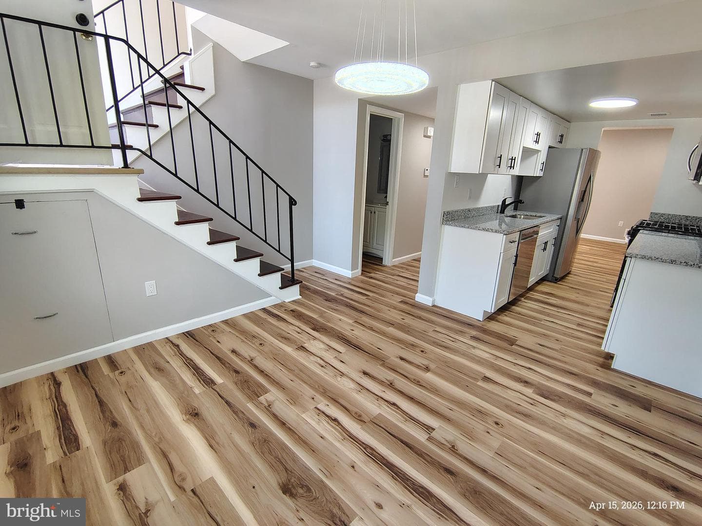 14627 Bakersfield Street photo 7