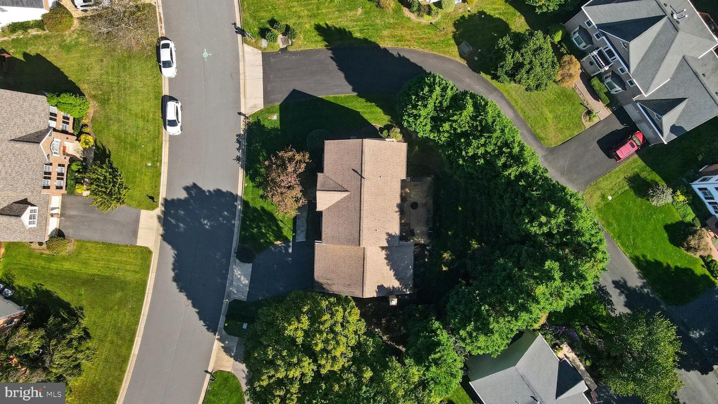 4281 Wiltshire Place photo 46