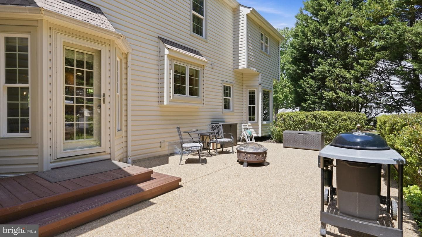 4281 Wiltshire Place photo 48