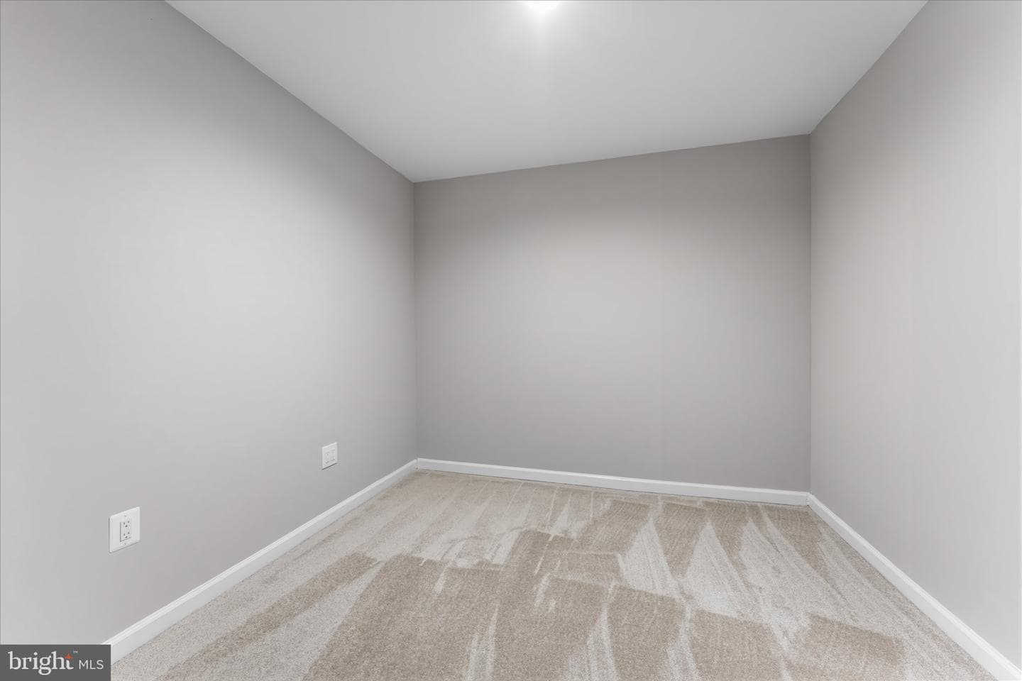 8047 Counselor Road photo 43