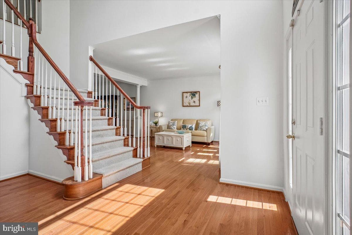 6006 Fincastle Drive photo 2