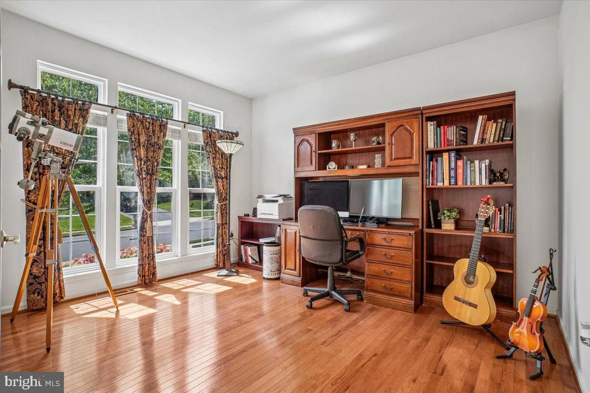 6006 Fincastle Drive photo 3