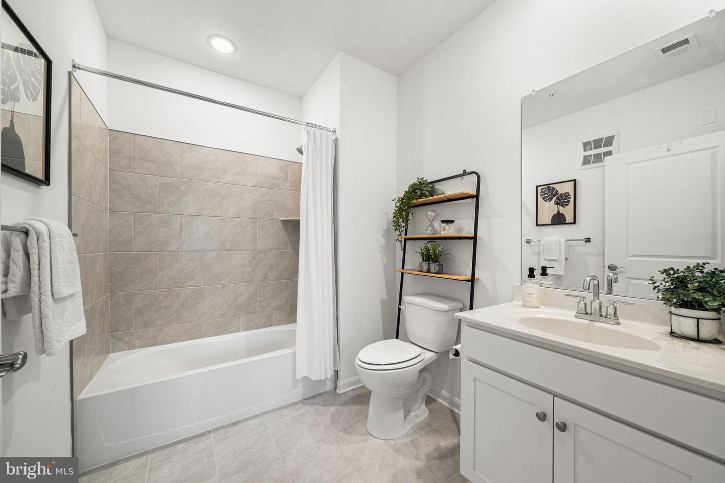 13950 Englefield Drive #202 photo 25