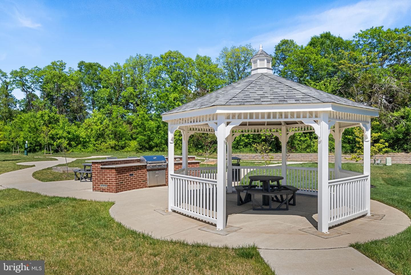 13950 Englefield Drive #202 photo 46