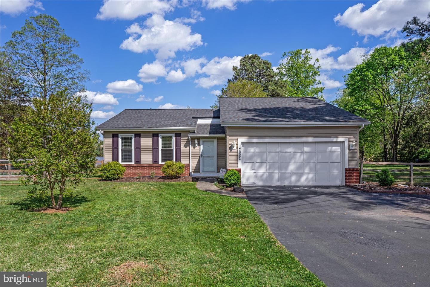 7821 Ontario Road photo 41