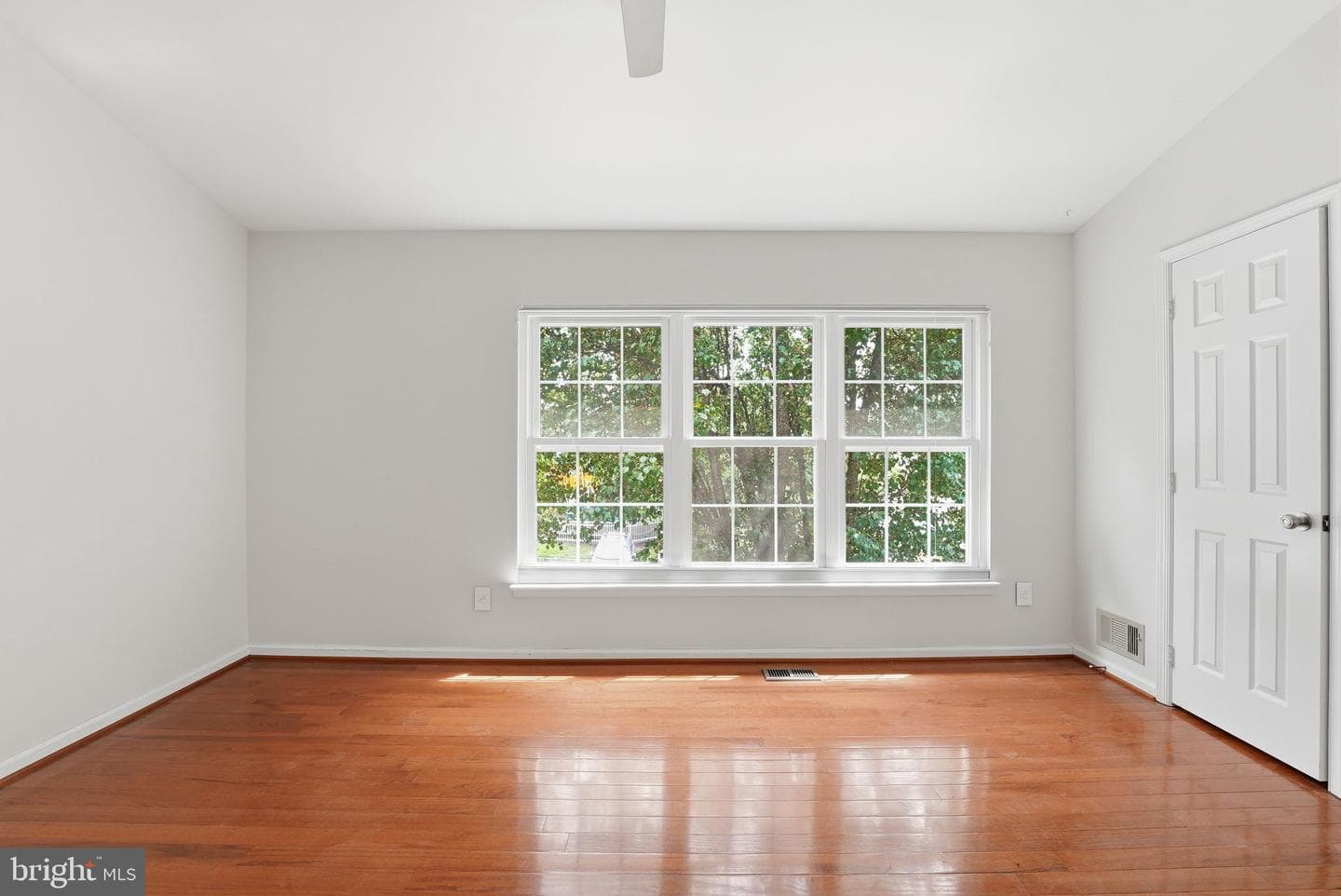 4238 Ashmere Circle photo 17