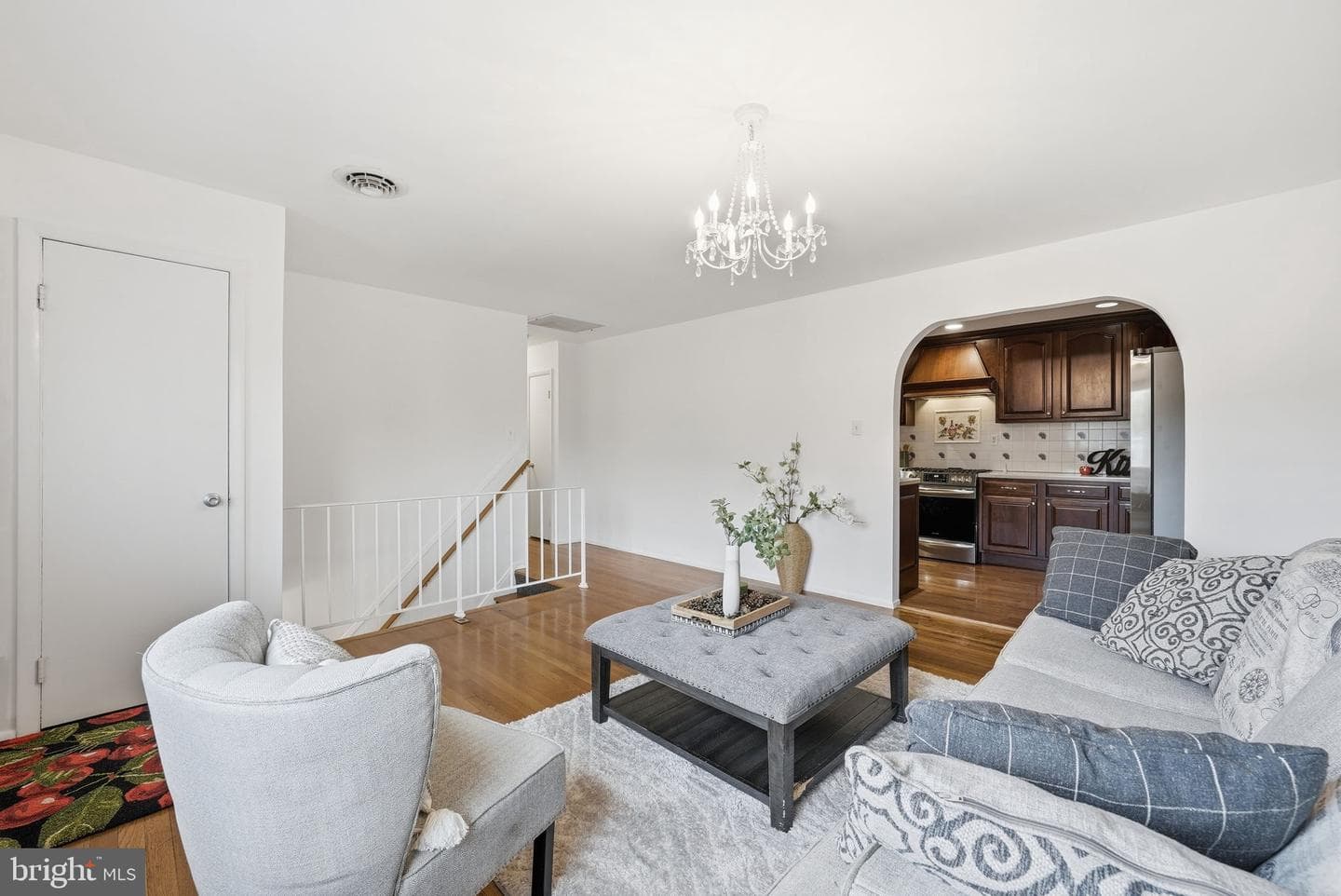 9609 Norfolk Street photo 19