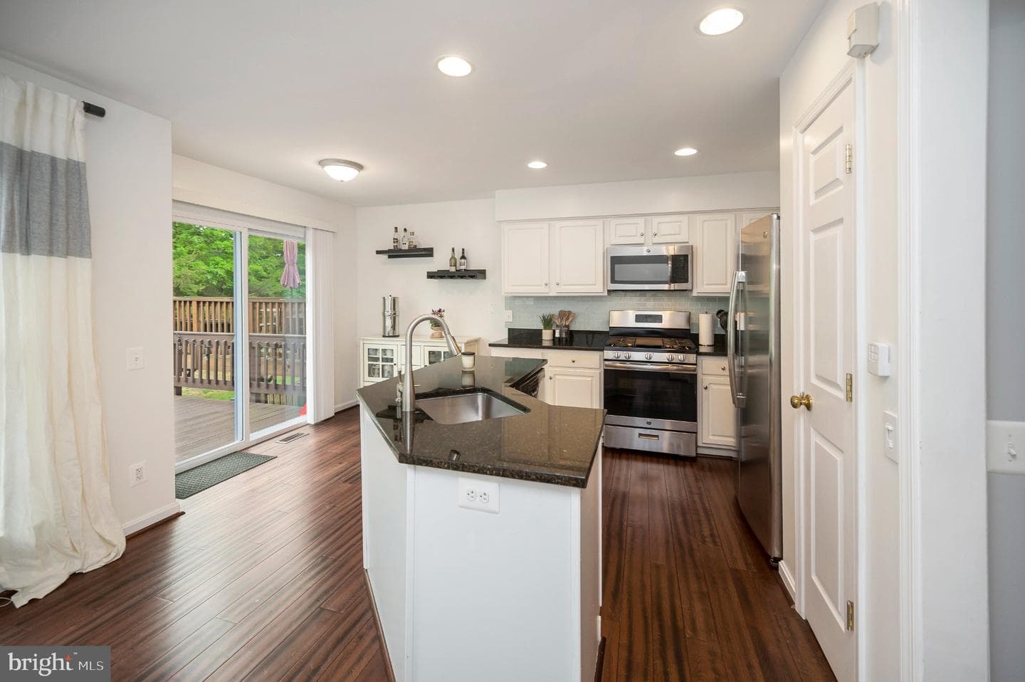 11539 Bertram Street photo 27