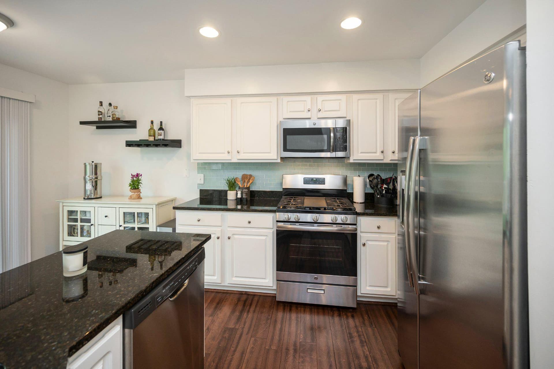11539 Bertram Street photo 34