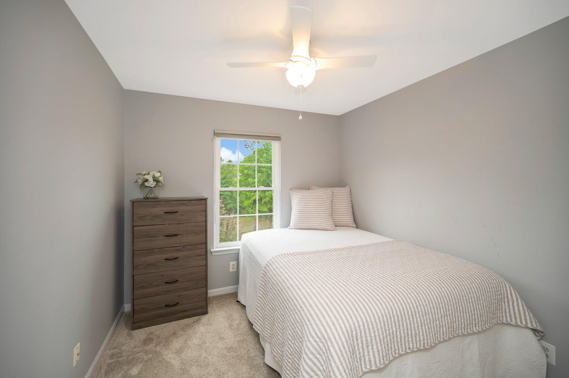 11539 Bertram Street photo 43