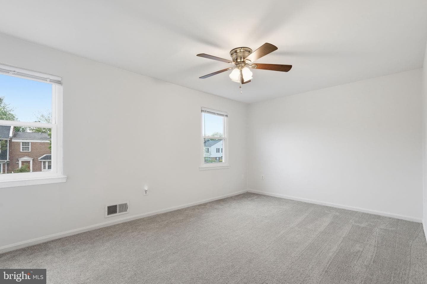 7938 Sharpsburg Court photo 10
