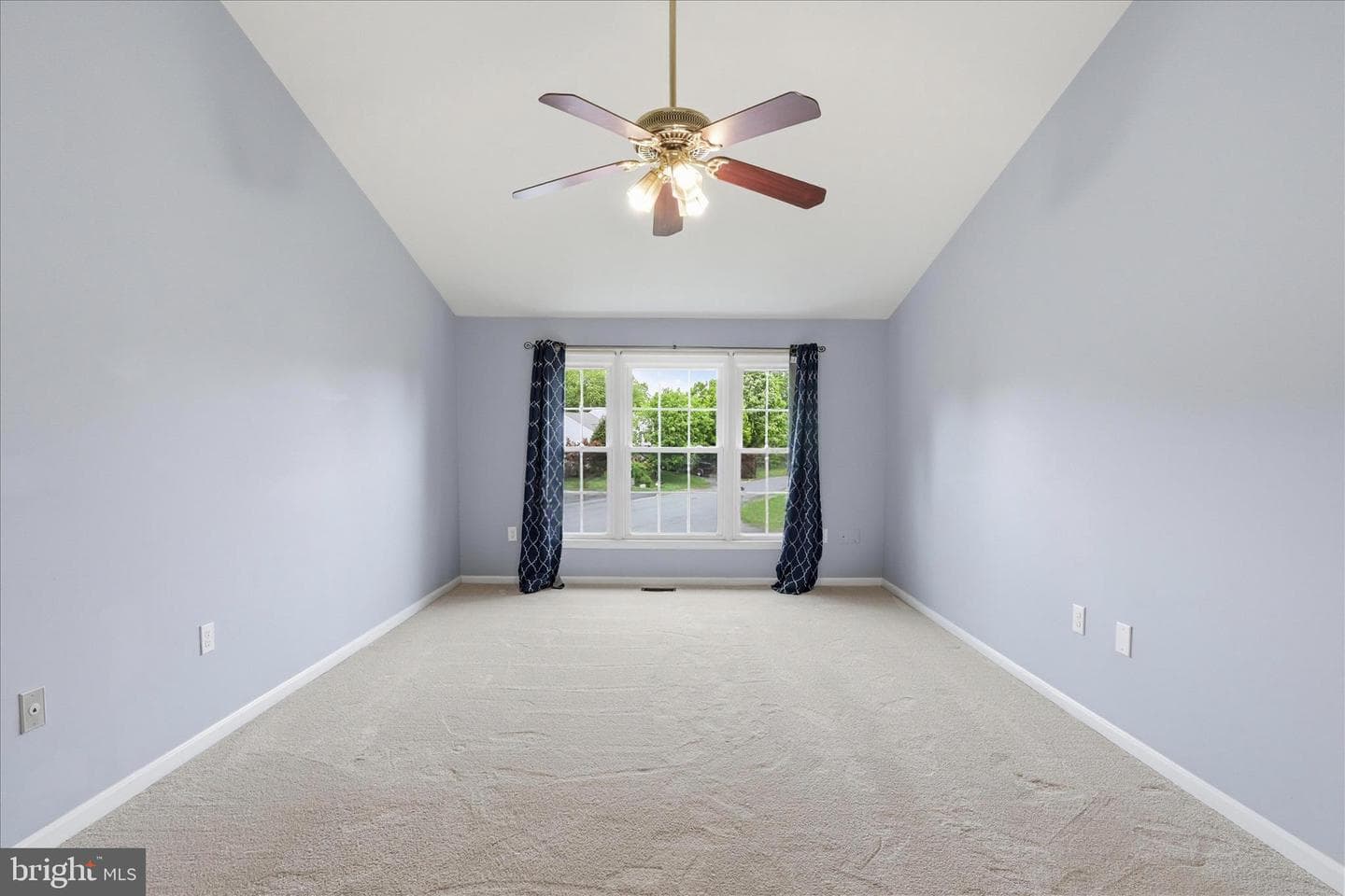 8065 Crimson Leaf Court photo 21