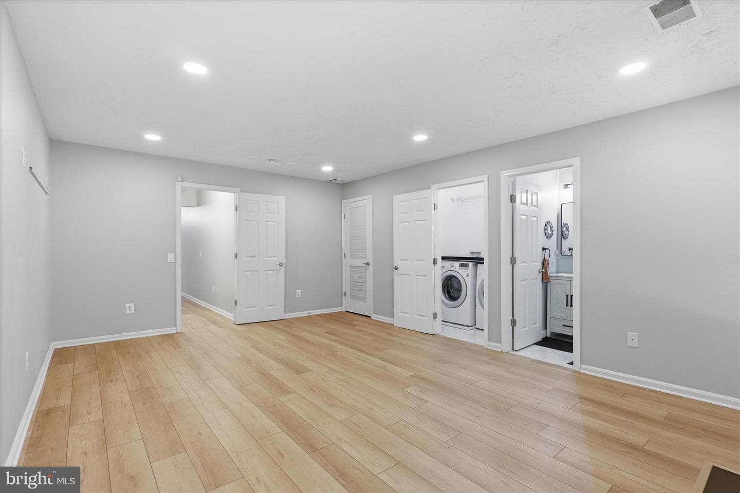 4400 Torrence Place photo 11
