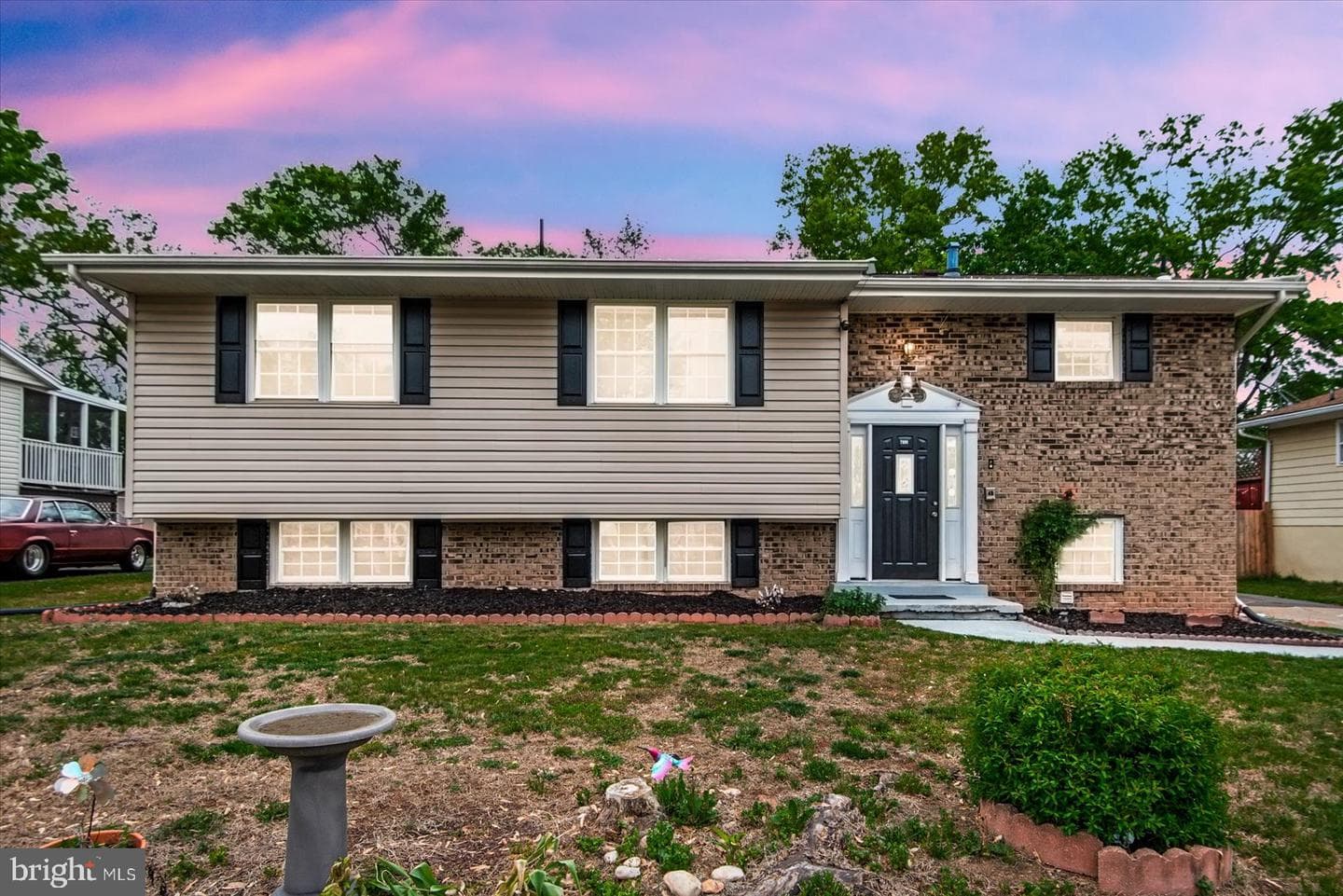7986 Deward Court photo 2