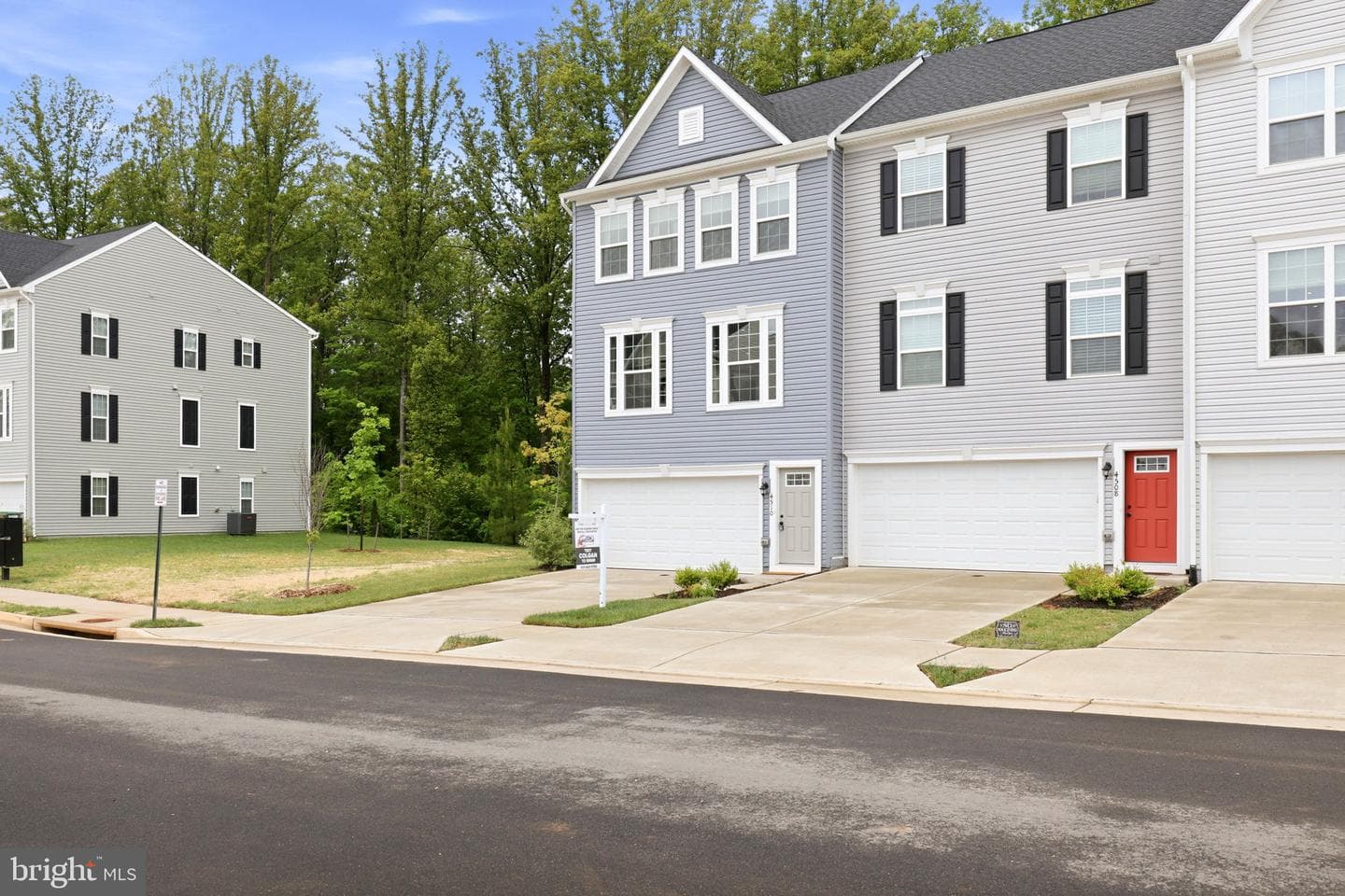 4510 Dale Creek Way photo 2