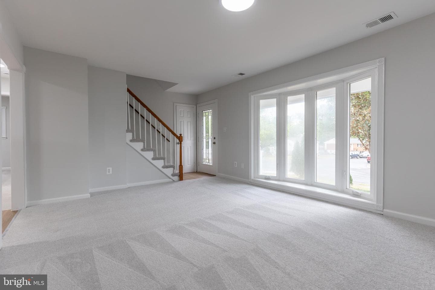 9400 Chatham Street photo 22