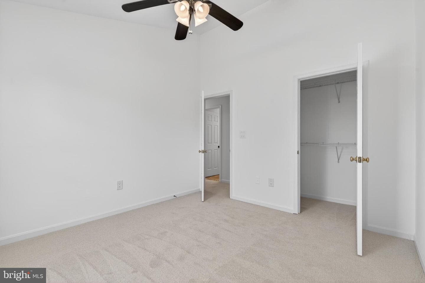 9000 Falcon Glen Court photo 42