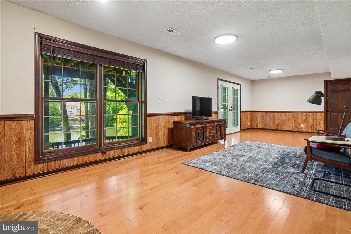 15348 Edgehill Drive photo 43