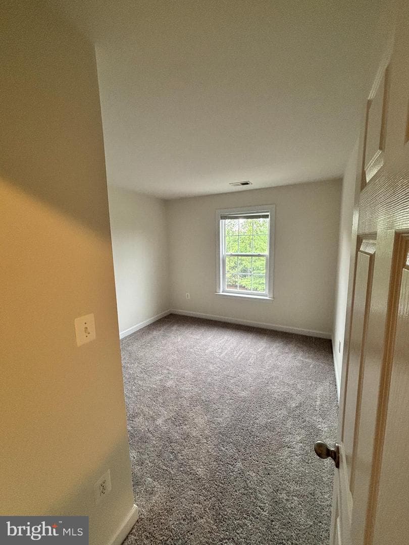 6092 Popes Creek Place photo 11